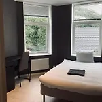 Apartment In The City Center